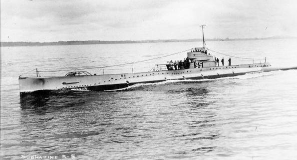 USS S-5 underway