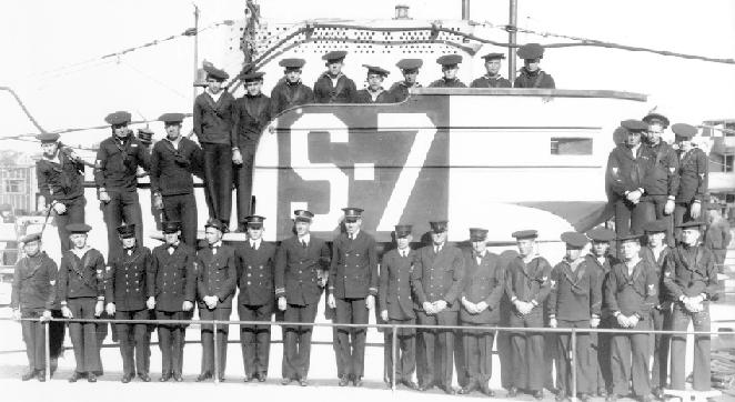 Officers & Crew of the USS S-7