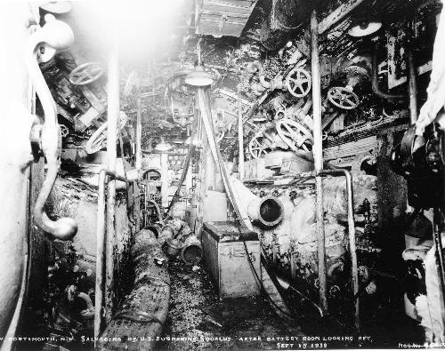 Squalus Engineroom looking aft