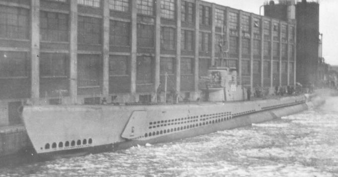 Tautog pierside post WW II