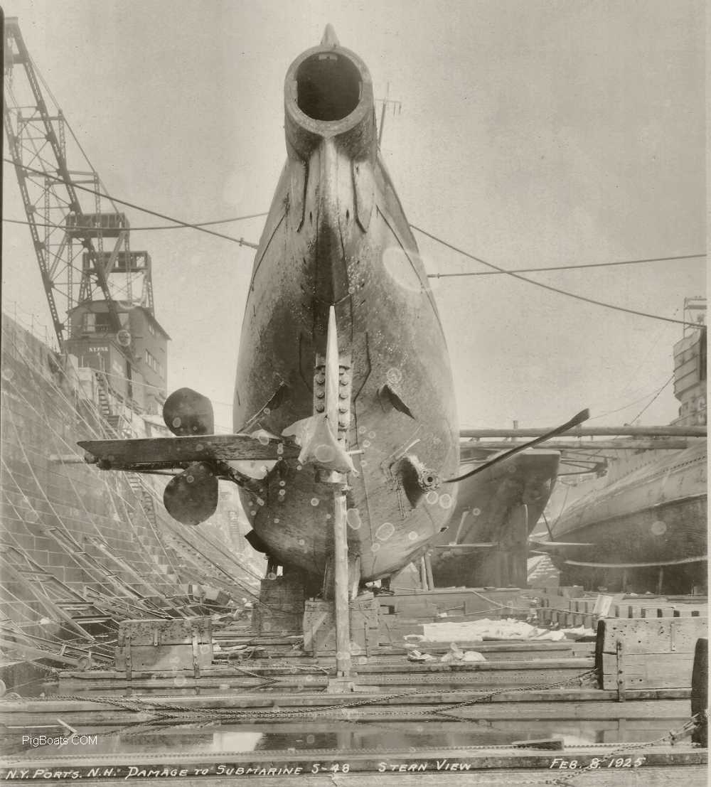 S-48 in dry dock, 1925