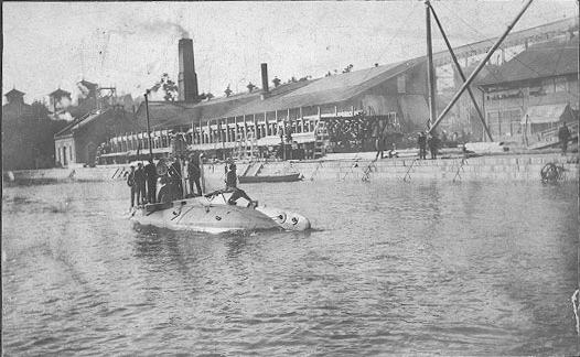 USS Pike (A-5) at Mare Island Naval Ship Yard