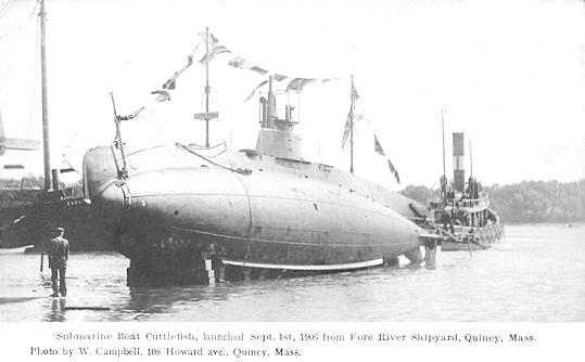 USS B-2 (Cuttlefish) launch 9/01/1906