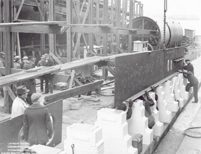 USS Gar SS 206 keel laying