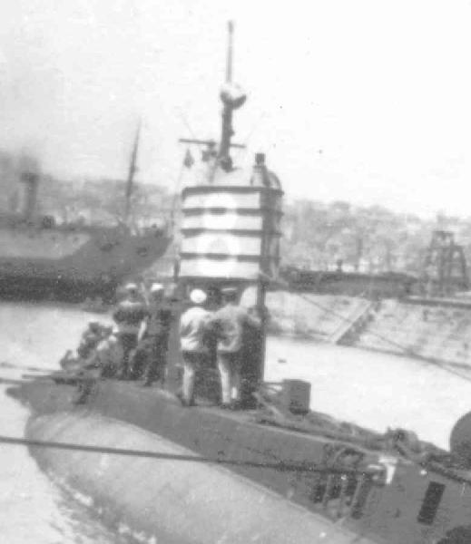 USS H-8 SS 151 in dry dock, Mare Island Aug. 1920, Crew on deck