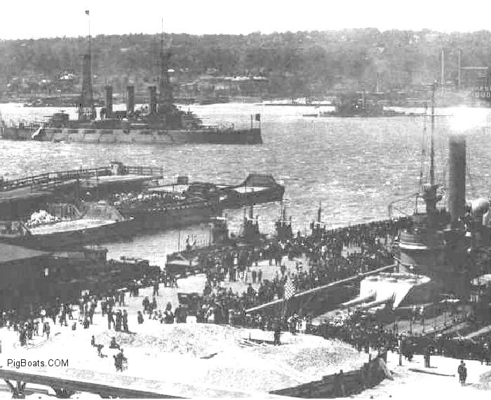 K class boats moored NYC may 10, 1915