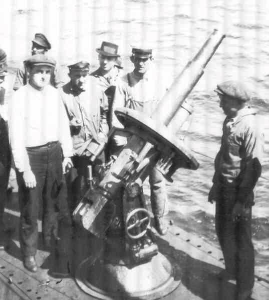 USS M-1 3/23 retracting deck gun mounted at EB, 1917