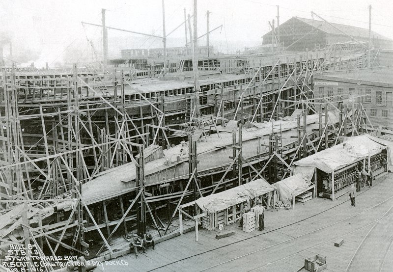 USS N-3 SS 55 under construction