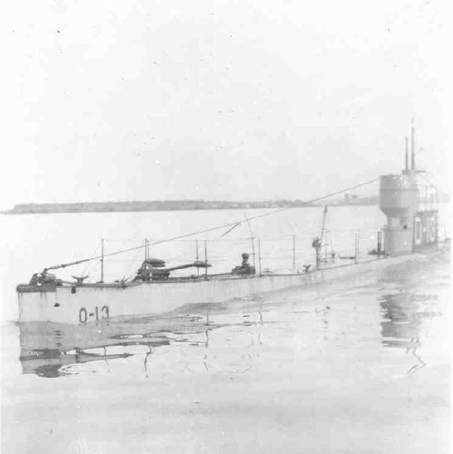 USS O-13 surfacing