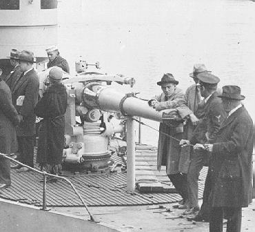 Civilians and S-21 deck gun