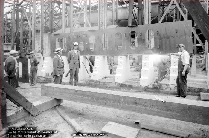 USS Saury SS 189 keel laying