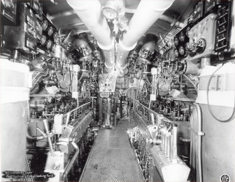 USS Saury SS 189 engineroom