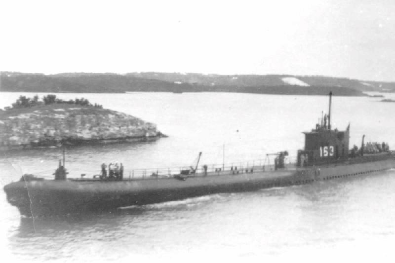 USS V-1 SS 163 circa 1943