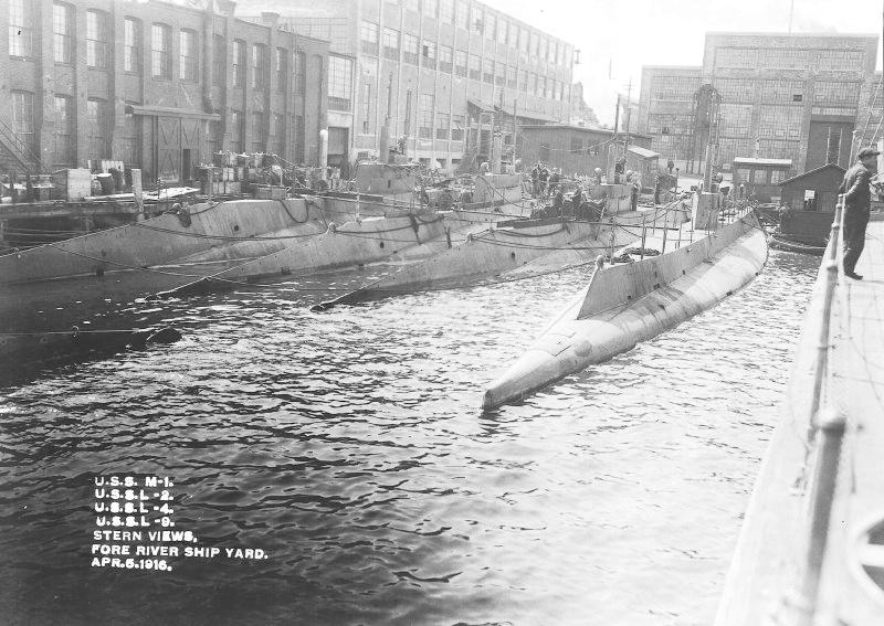 USS M-1 moored with the L-2, L-4 and L-9.